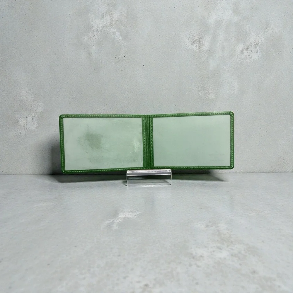 ✨ Louis Vuitton Taiga Green Bifold ID Wallet – Rare Color ✨ - Picture 5 of 12